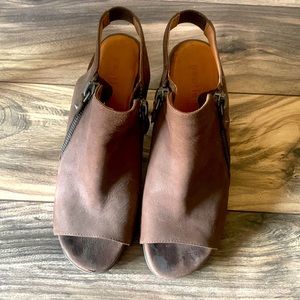 Kenneth Cole Gentle Souls 8.5 womens 💥🌟